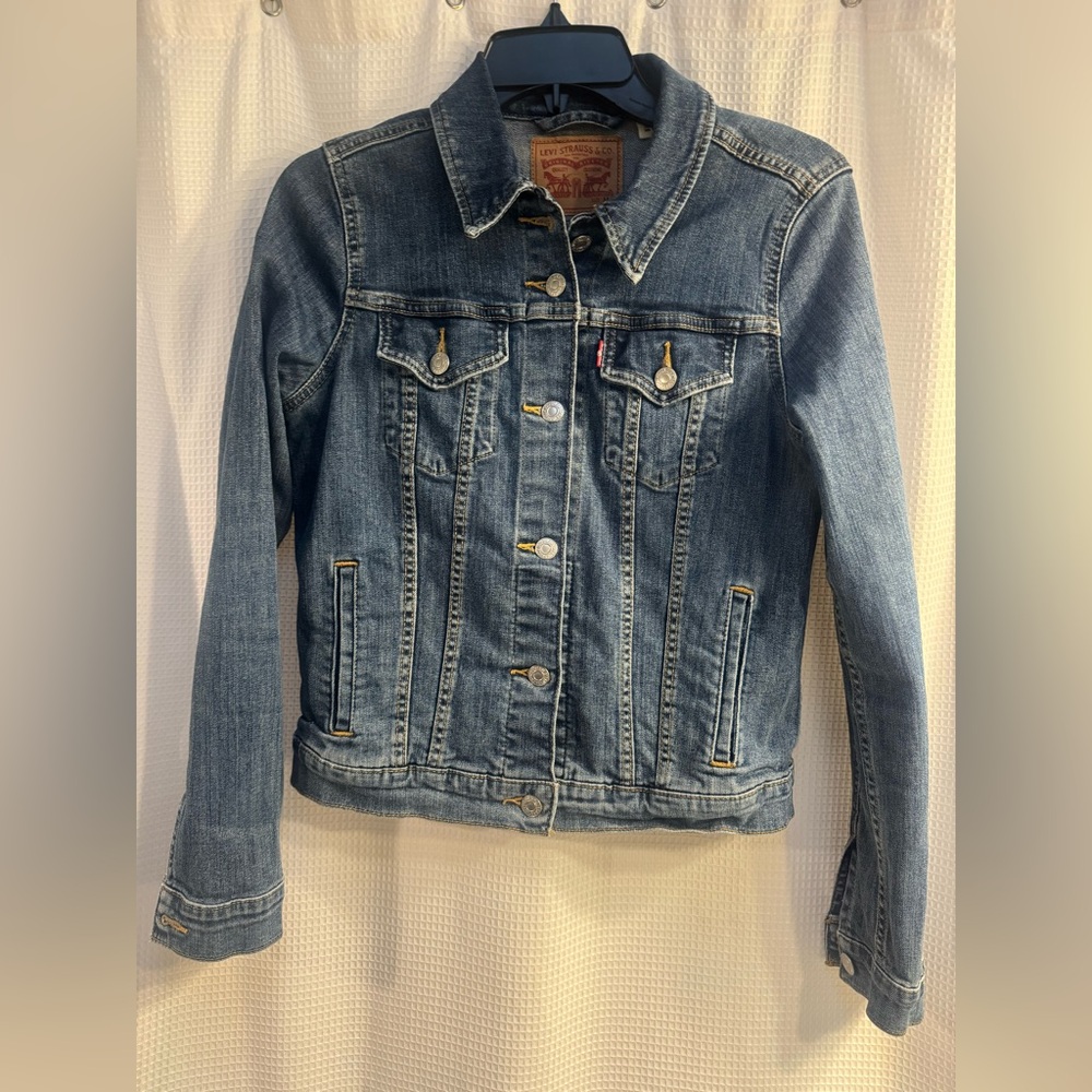 Levi's Women's Classic Blue Jean Jacket